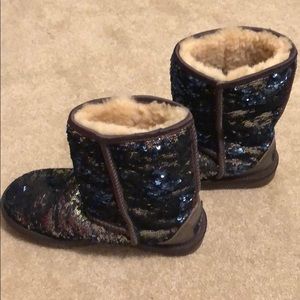Reversible Glitter Uggs